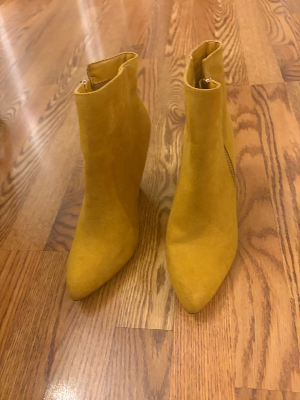 ShoeDazzle Kaylee Cone-Heeled Ankle Boots. Great shape size 9 - Picture 1 of 6